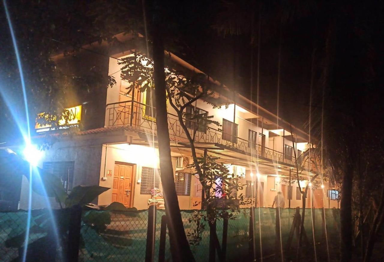 אליבג Dlite Beach Grove Cottages מראה חיצוני תמונה